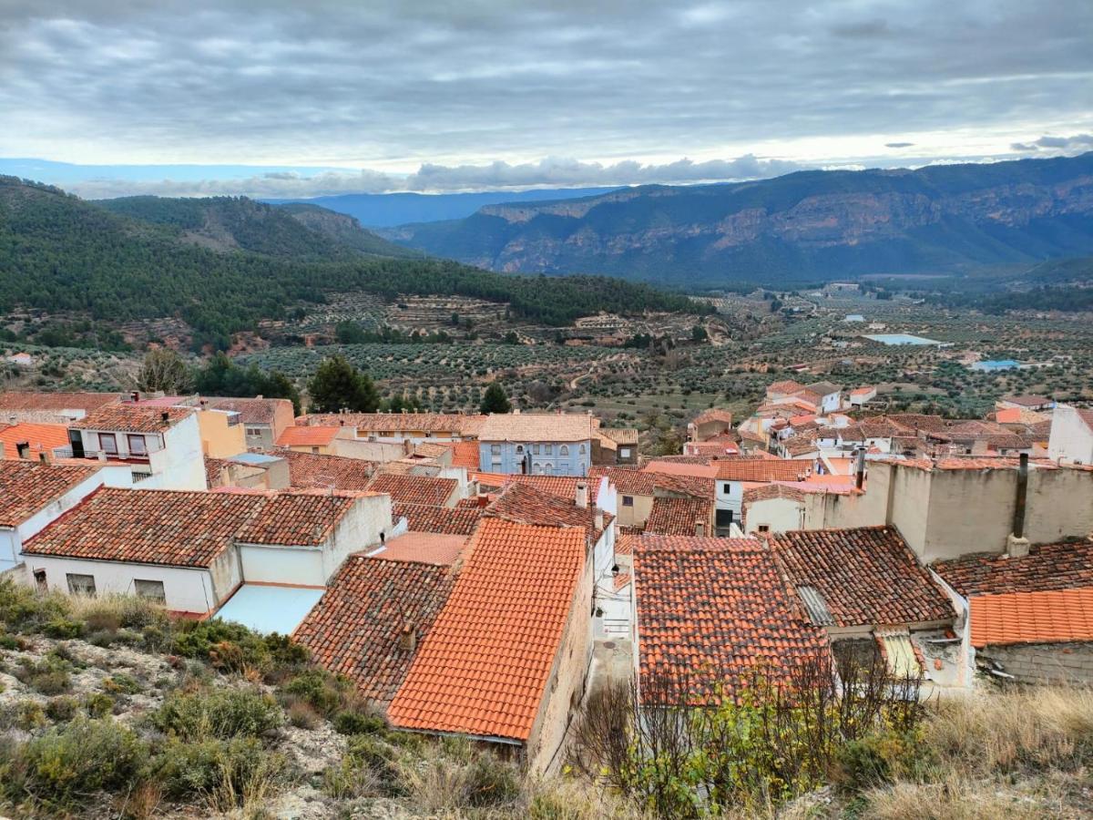 Casa Lourdes Villa Yeste Bagian luar foto
